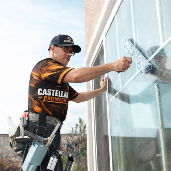 Elite window cleaning services that leave no marks